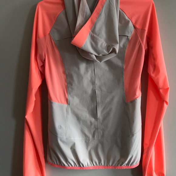Lululemon light pullover - Picture 2 of 2